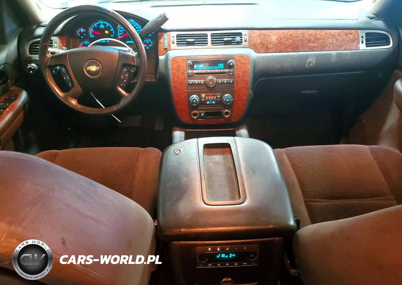 2007 Chevrolet Tahoe K1500 VIN:1GNFK13027J112137 - 8