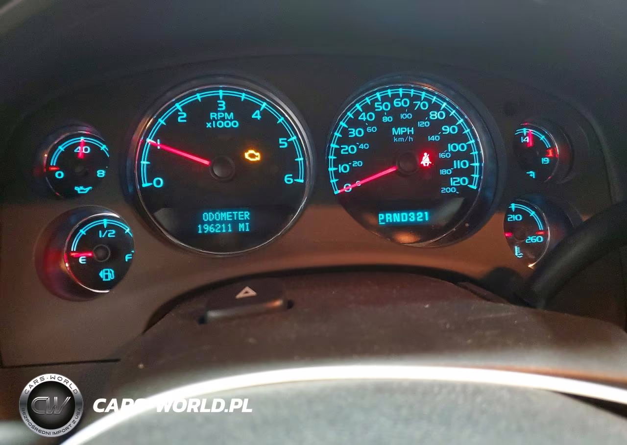 2007 Chevrolet Tahoe K1500 VIN:1GNFK13027J112137 - 9