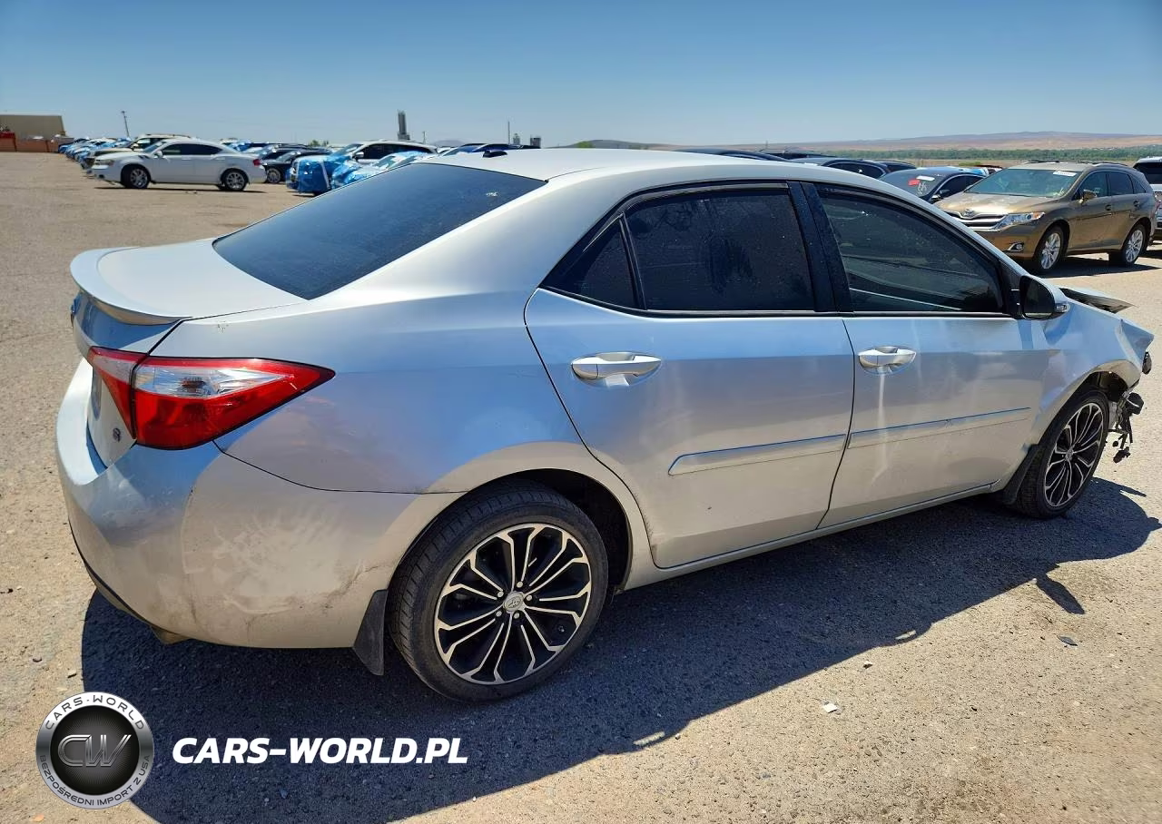 2015 Toyota Corolla S Plus VIN:5YFBURHE1FP259614 - 3