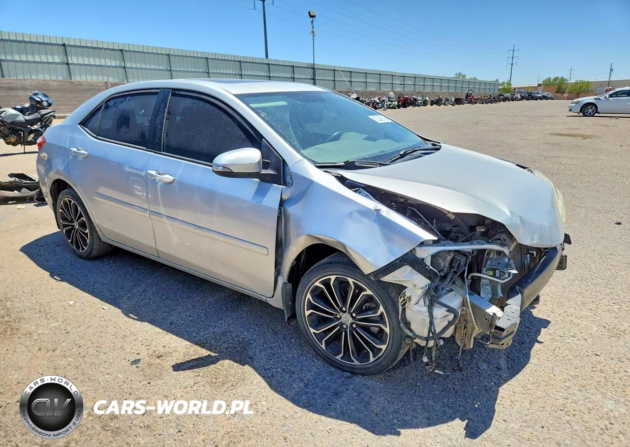 2015 Toyota Corolla S Plus VIN:5YFBURHE1FP259614 - 4