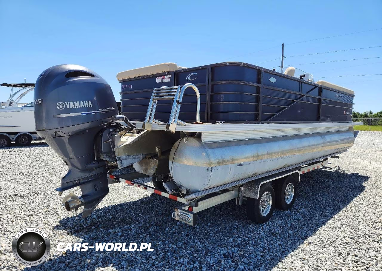 2017 Crest-Maurell Products Boat VIN:CSM00938K617 - 4