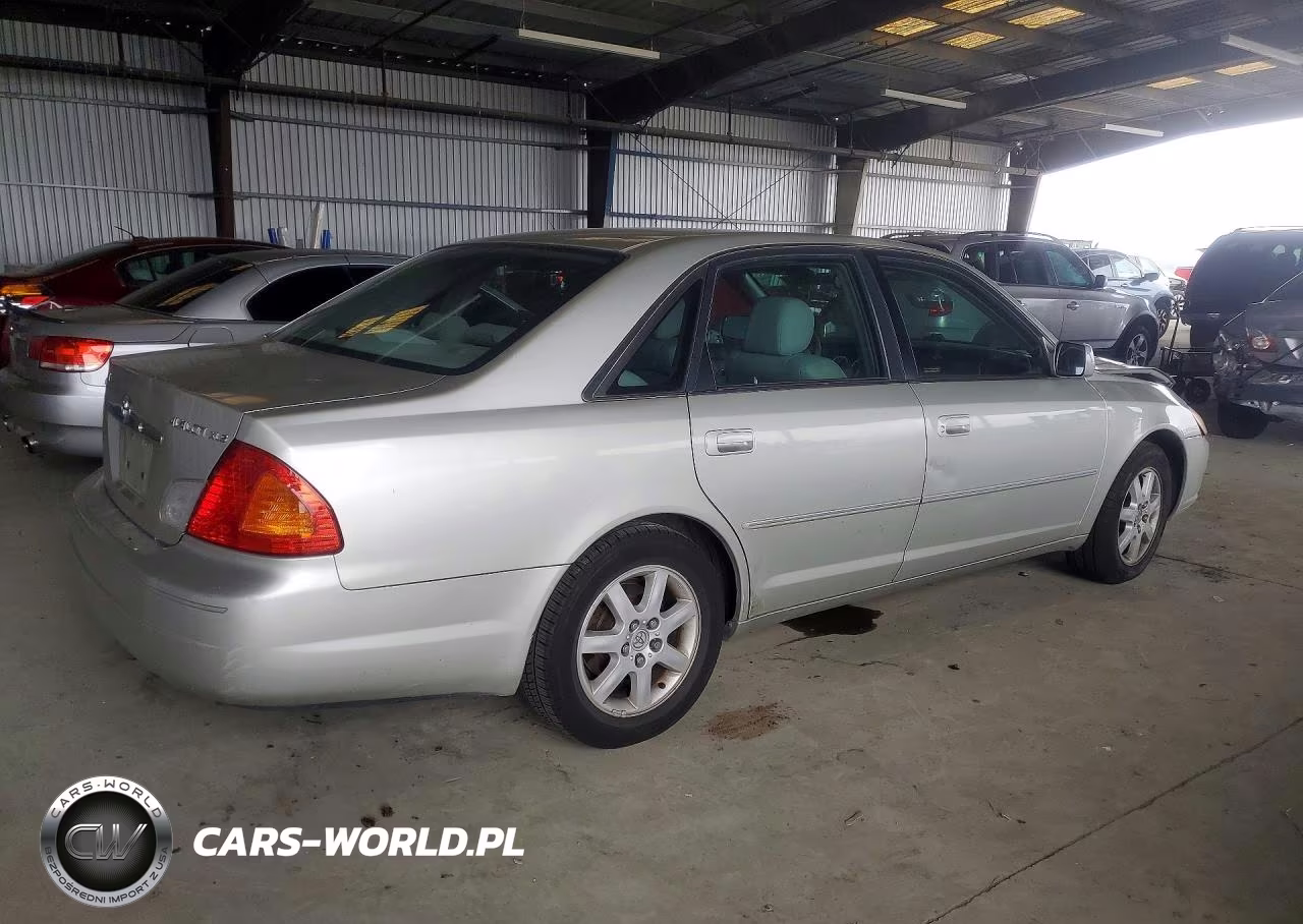 2000 Toyota Avalon Xls VIN:4T1BF28B5YU046948 - 3