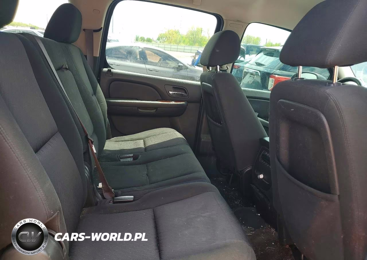 2012 Chevrolet Suburban K1500 Ls VIN:1GNSKHE78CR236670 - 11
