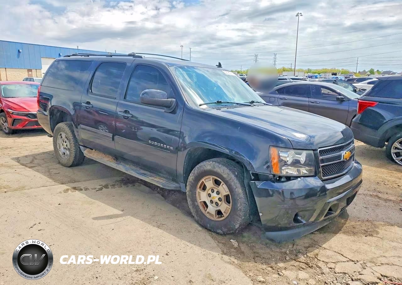 2012 Chevrolet Suburban K1500 Ls VIN:1GNSKHE78CR236670 - 4