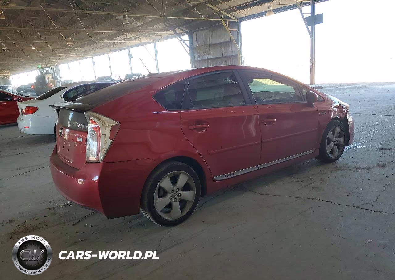 2013 Toyota Prius Five VIN:JTDKN3DU9D5639740 - 3