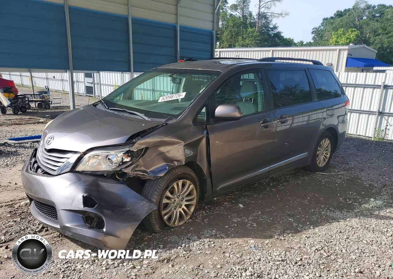2013 Toyota Sienna Xle 8-Passenger