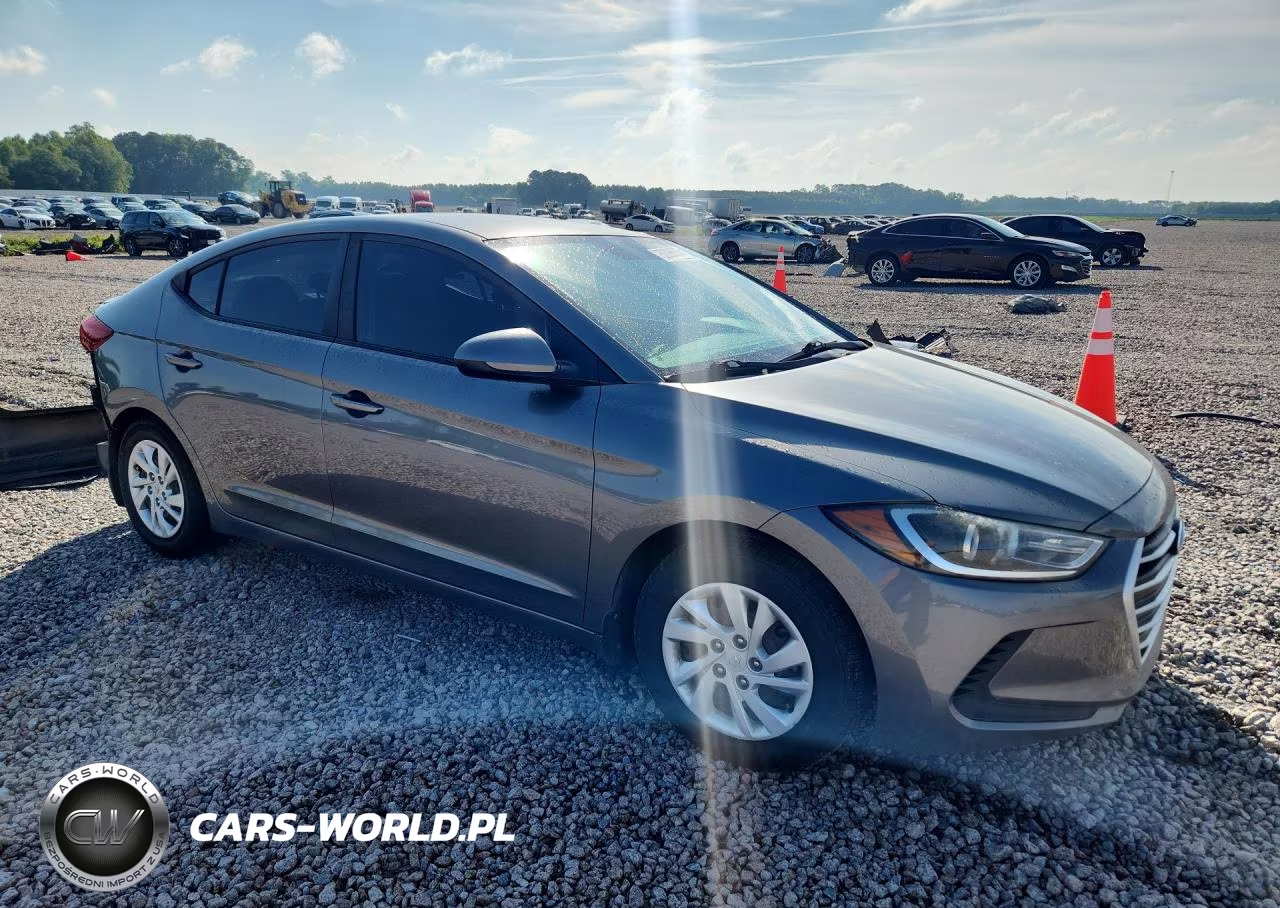 2018 Hyundai Elantra Se VIN:5NPD74LF6JH353769 - 4