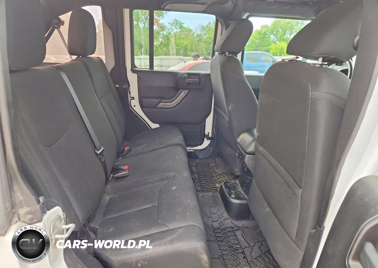 2016 Jeep Wrangler Unlimited Sport VIN:1C4BJWDGXGL161027 - 11