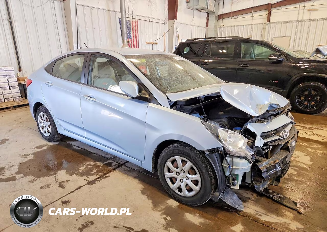 2013 Hyundai Accent 4D VIN:KMHCT4AE8DU317525 - 4
