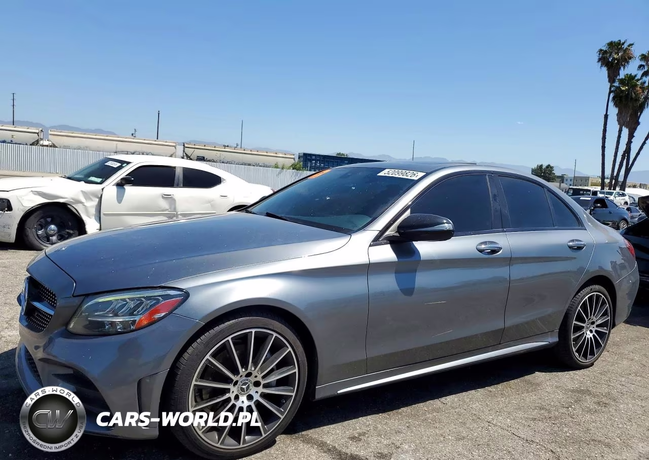 2021 Mercedes-Benz C 300