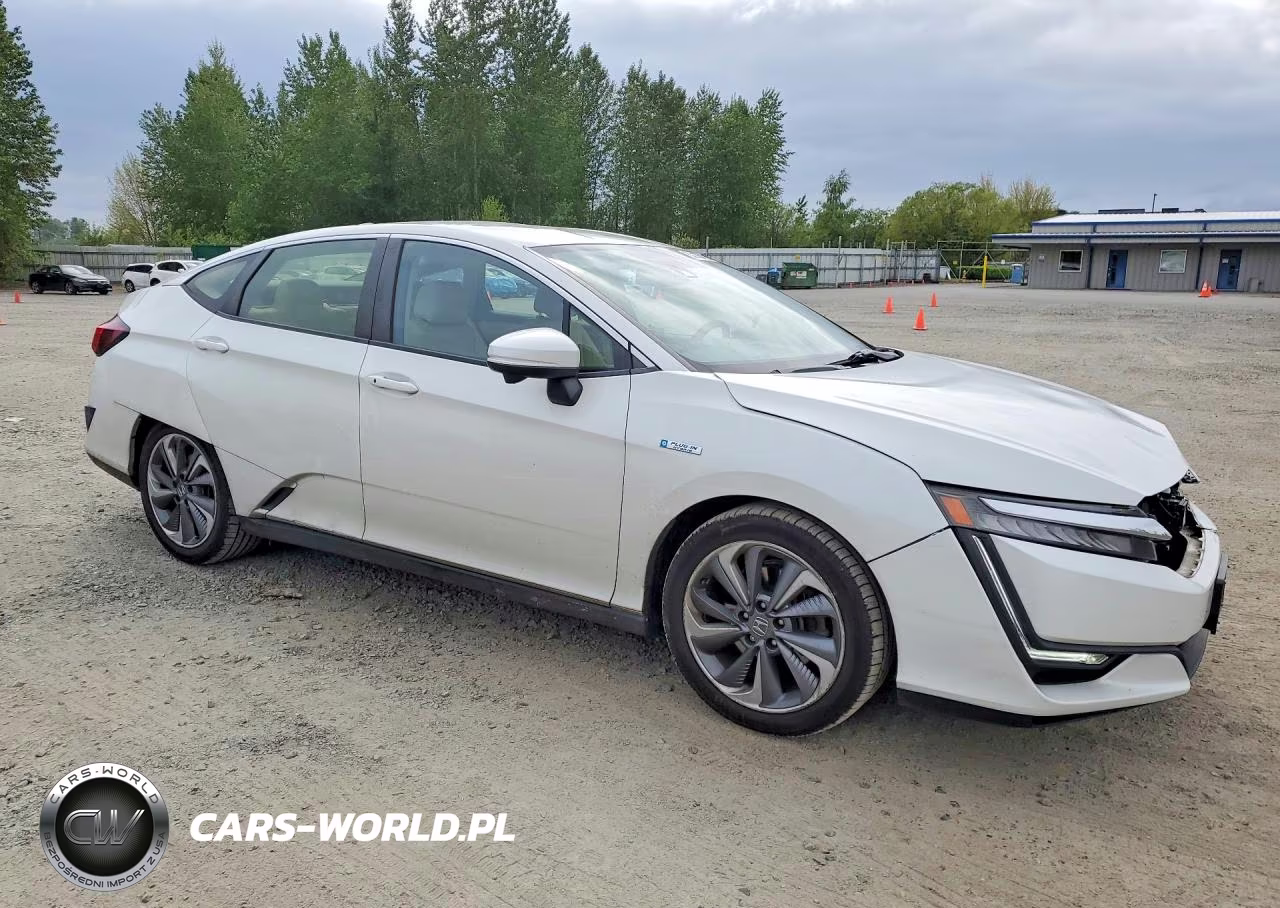 2018 Honda Clarity Touring VIN:JHMZC5F39JC007346 - 4