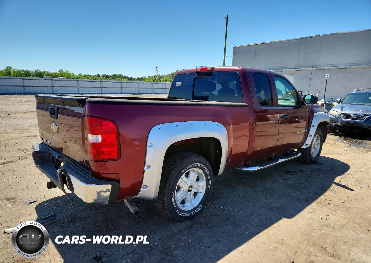 2008 Chevrolet Silverado K1500 VIN:2GCEK190281218577 - 3