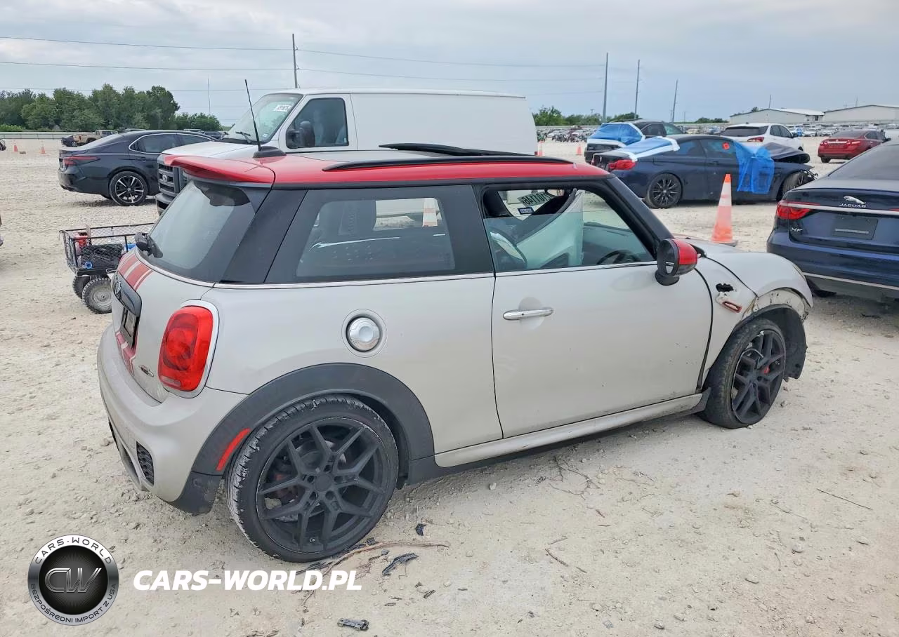 2017 Mini Cooper John Cooper Works VIN:WMWXM9C3XH2F66003 - 3