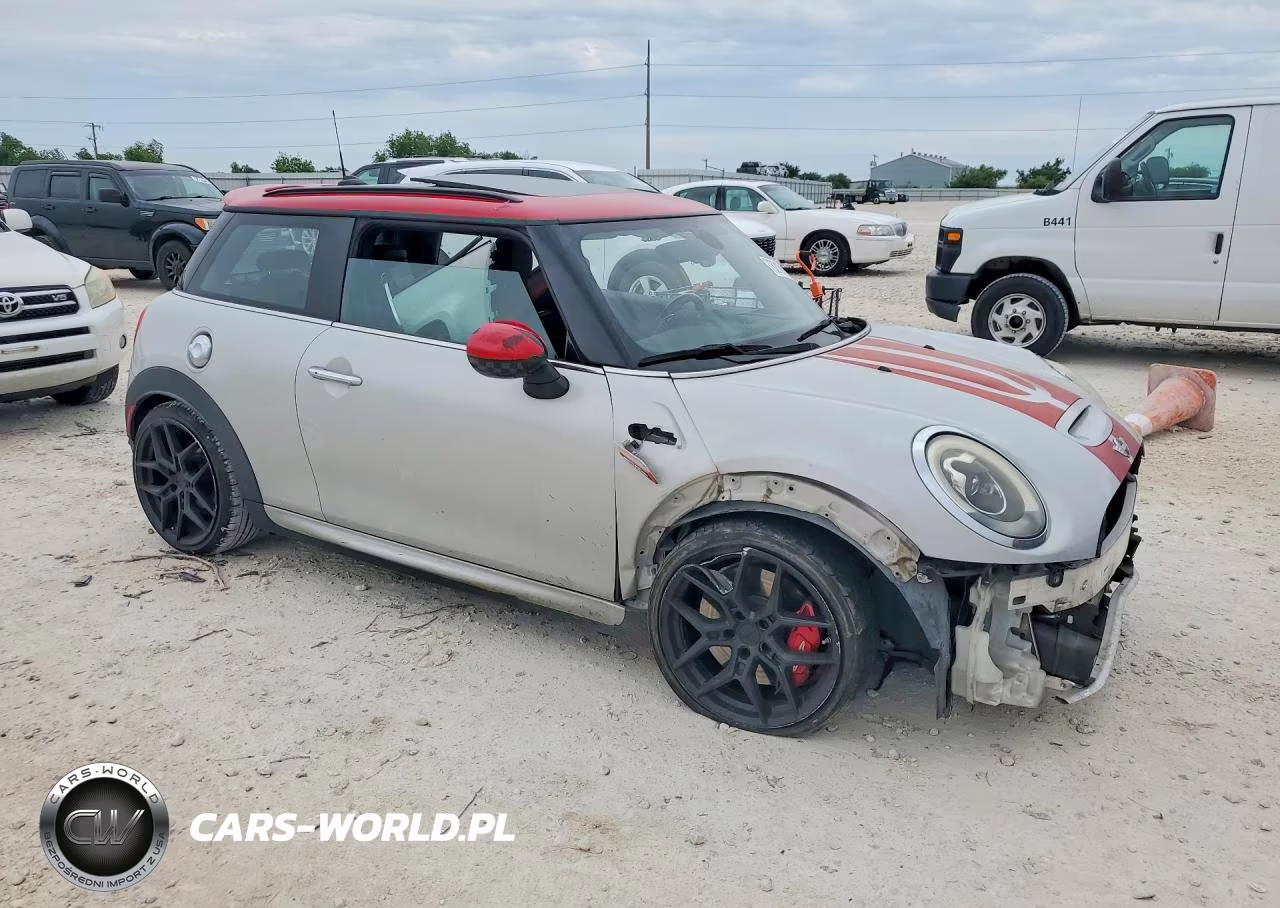 2017 Mini Cooper John Cooper Works VIN:WMWXM9C3XH2F66003 - 4