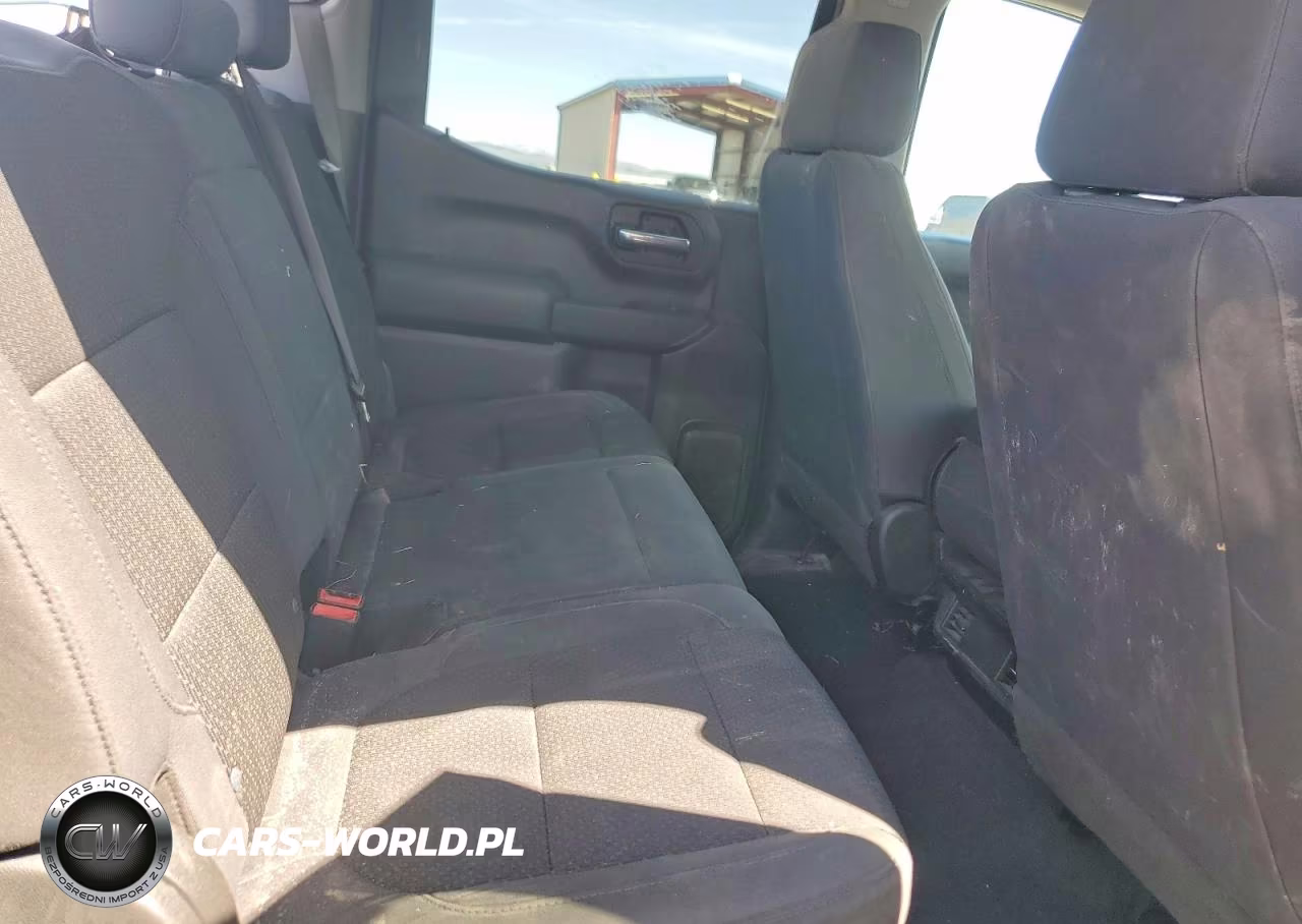 2019 Chevrolet Silverado K1500 Custom VIN:1GCPYBEH6KZ333464 - 10