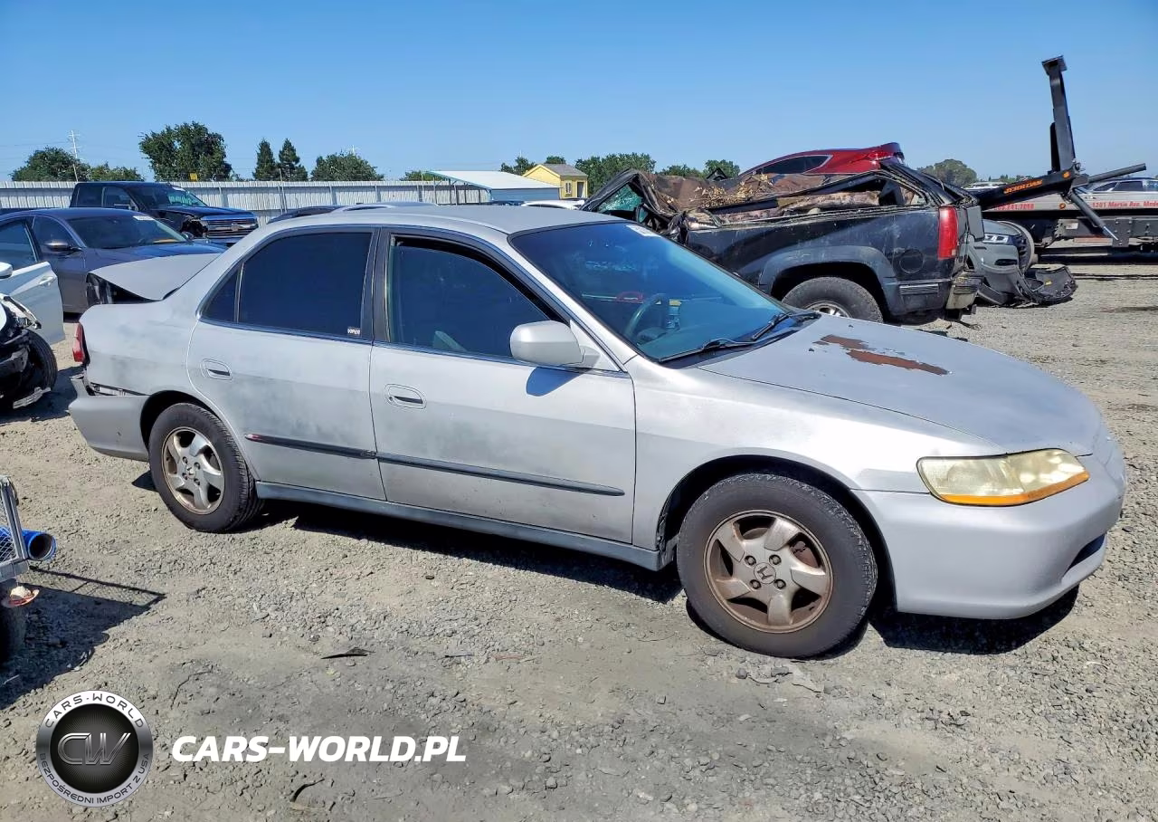 1999 Honda Accord Lx VIN:1HGCG6652XA154665 - 4