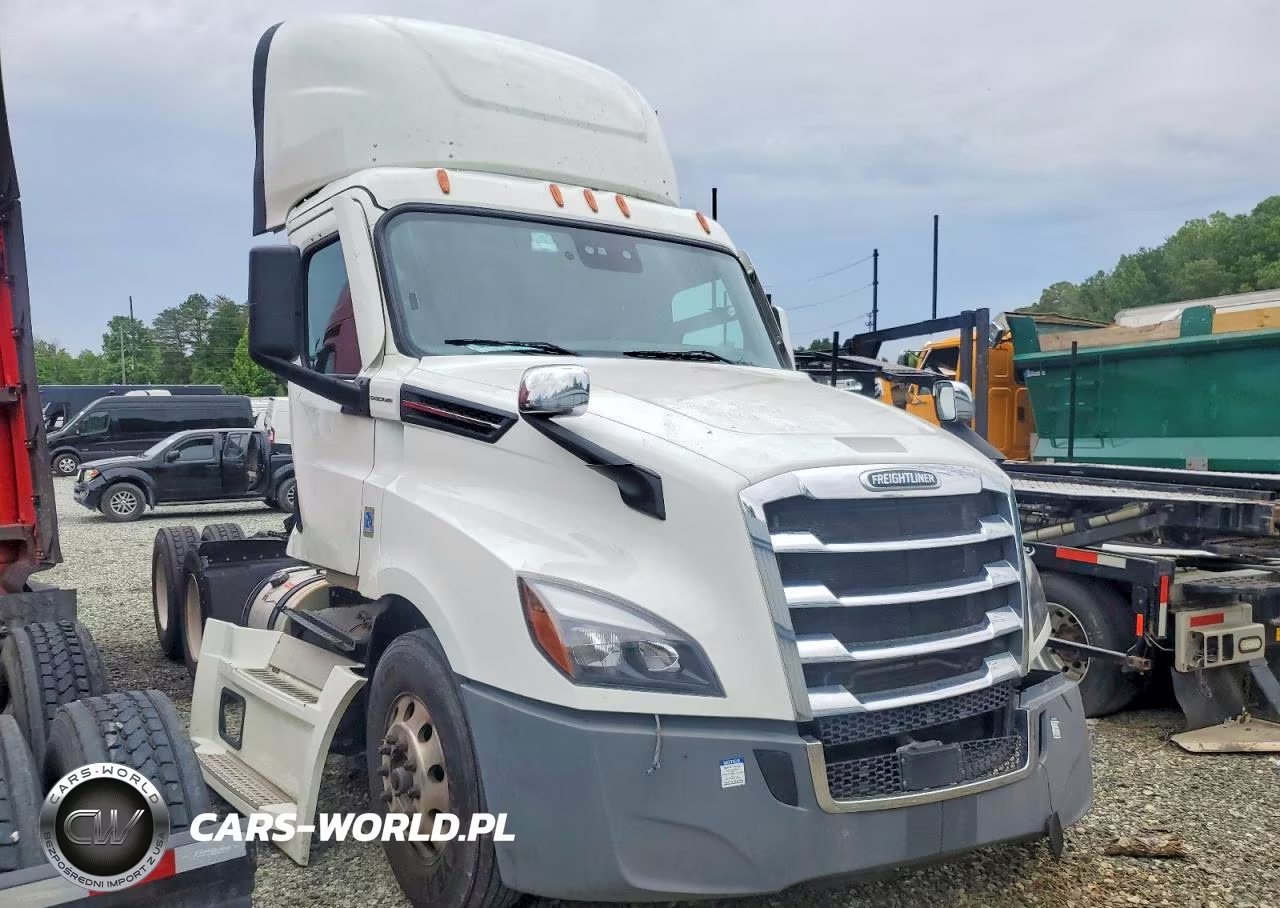 2021 Freightliner Cascadia 126 Semi Truck