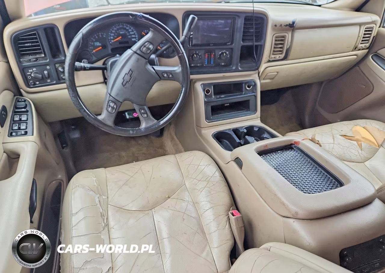 2003 Chevrolet Suburban C1500 VIN:1GNEC16Z13J251611 - 8