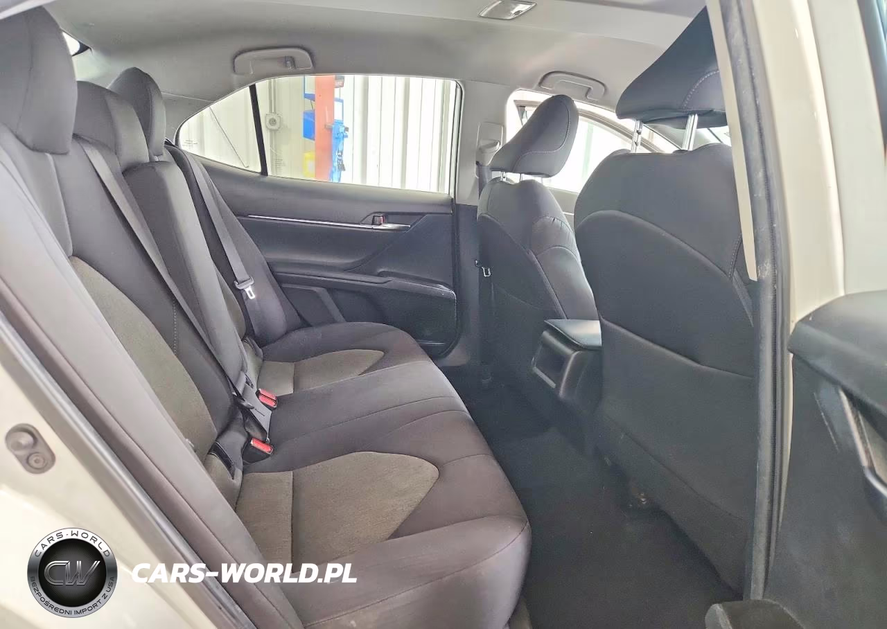 2021 Toyota Camry Le VIN:4T1C11AK3MU591399 - 10