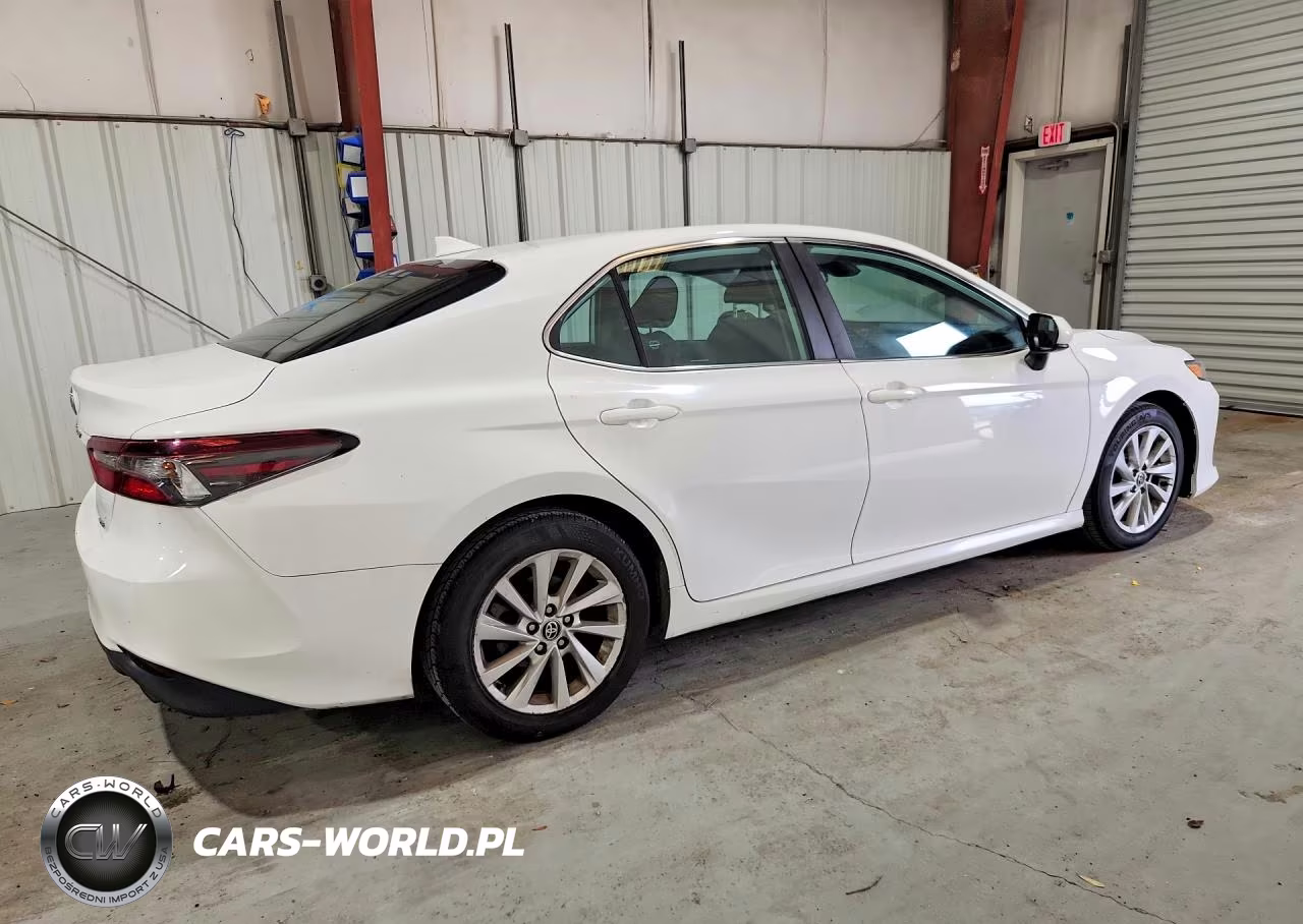 2021 Toyota Camry Le VIN:4T1C11AK3MU591399 - 3