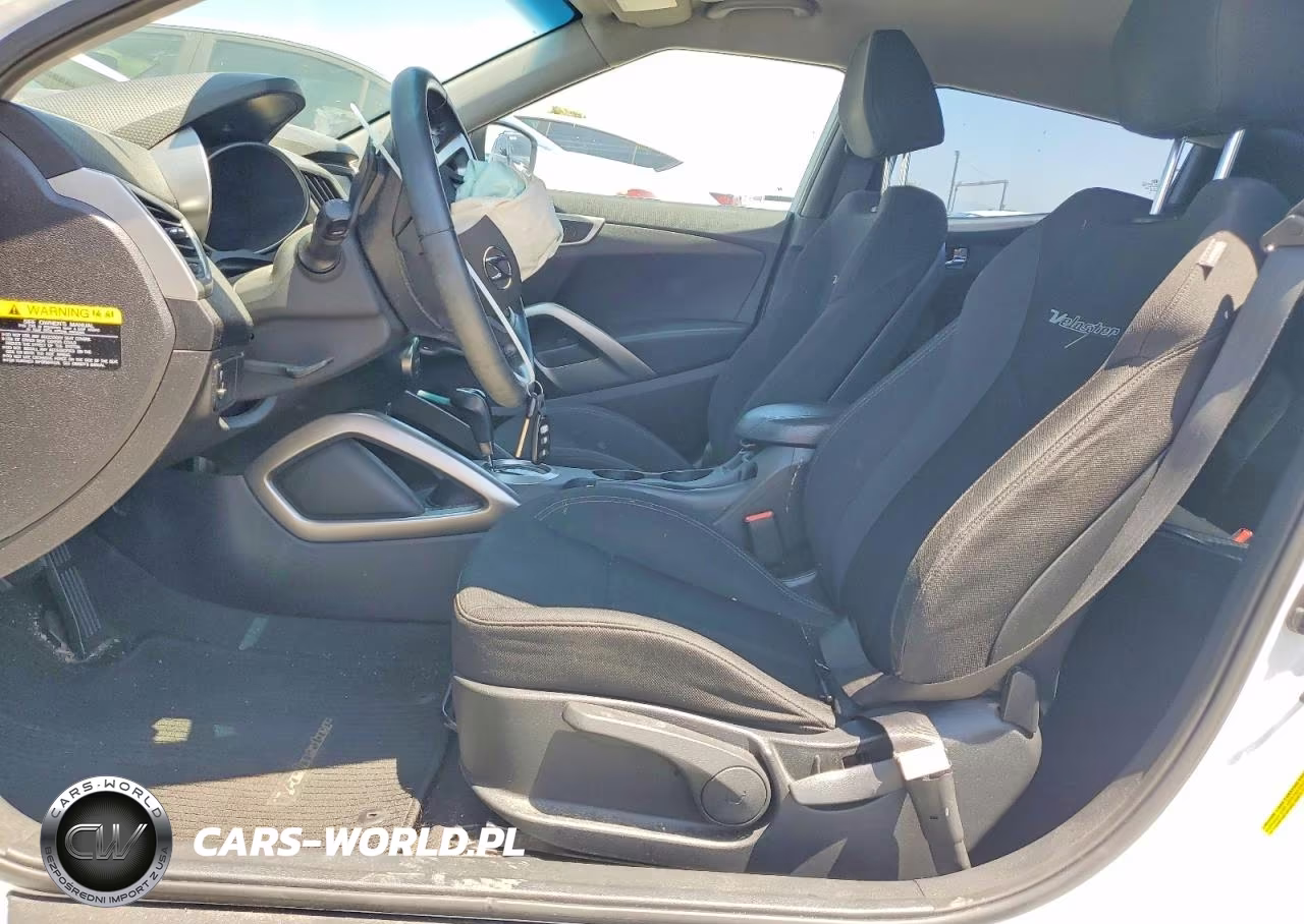 2017 Hyundai Veloster Base VIN:KMHTC6AD5HU314865 - 7