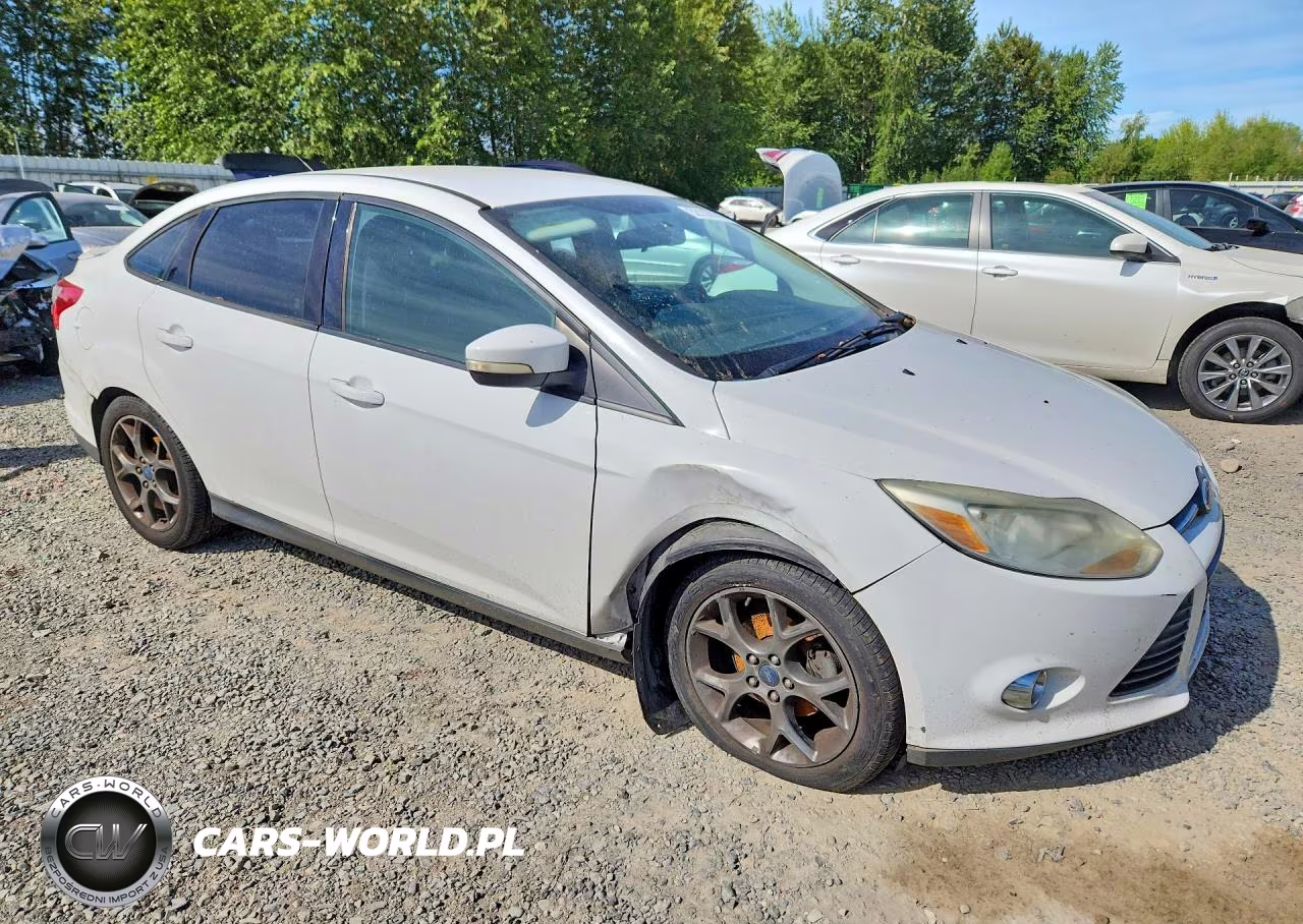 2013 Ford Focus Se VIN:1FADP3F23DL384163 - 4