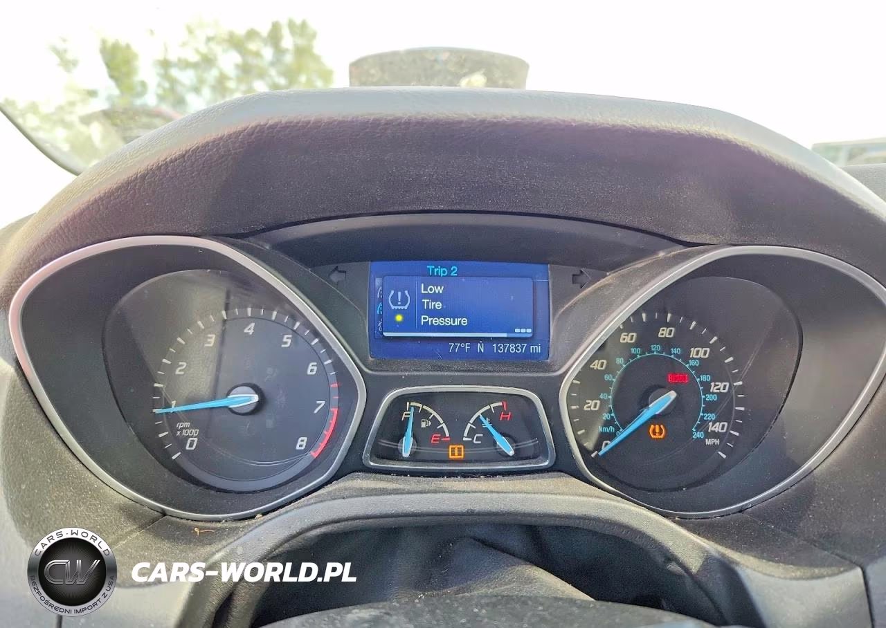 2013 Ford Focus Se VIN:1FADP3F23DL384163 - 9