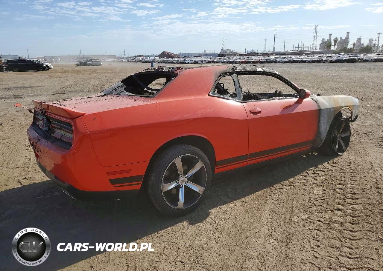 2019 Dodge Challenger Sxt VIN:2C3CDZAG3KH649666 - 3