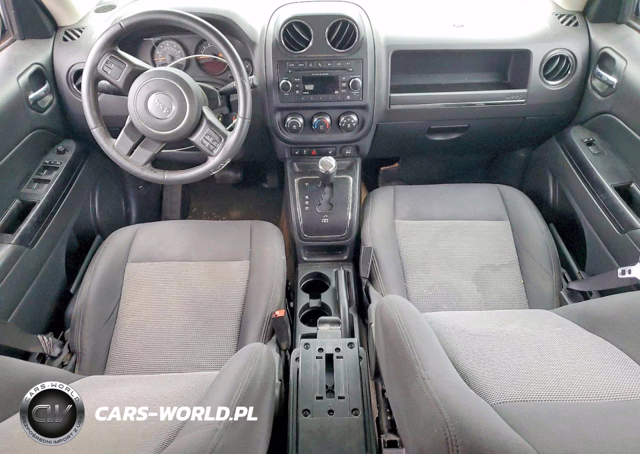 2016 Jeep Patriot Latitude VIN:1C4NJRFB2GD661774 - 8