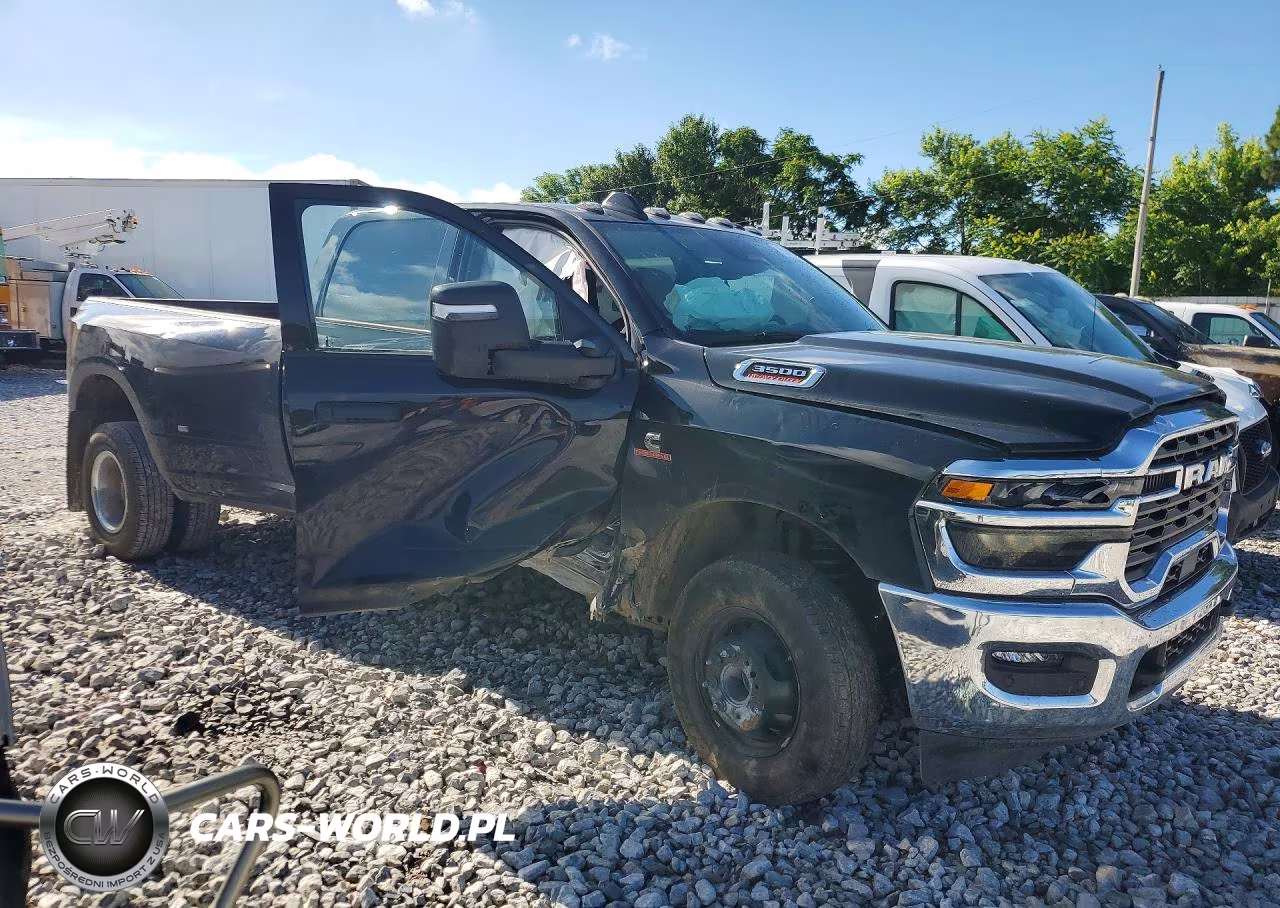 2026 Ram 3500 Tradesman VIN:3C63RRGL7TG251614 - 4