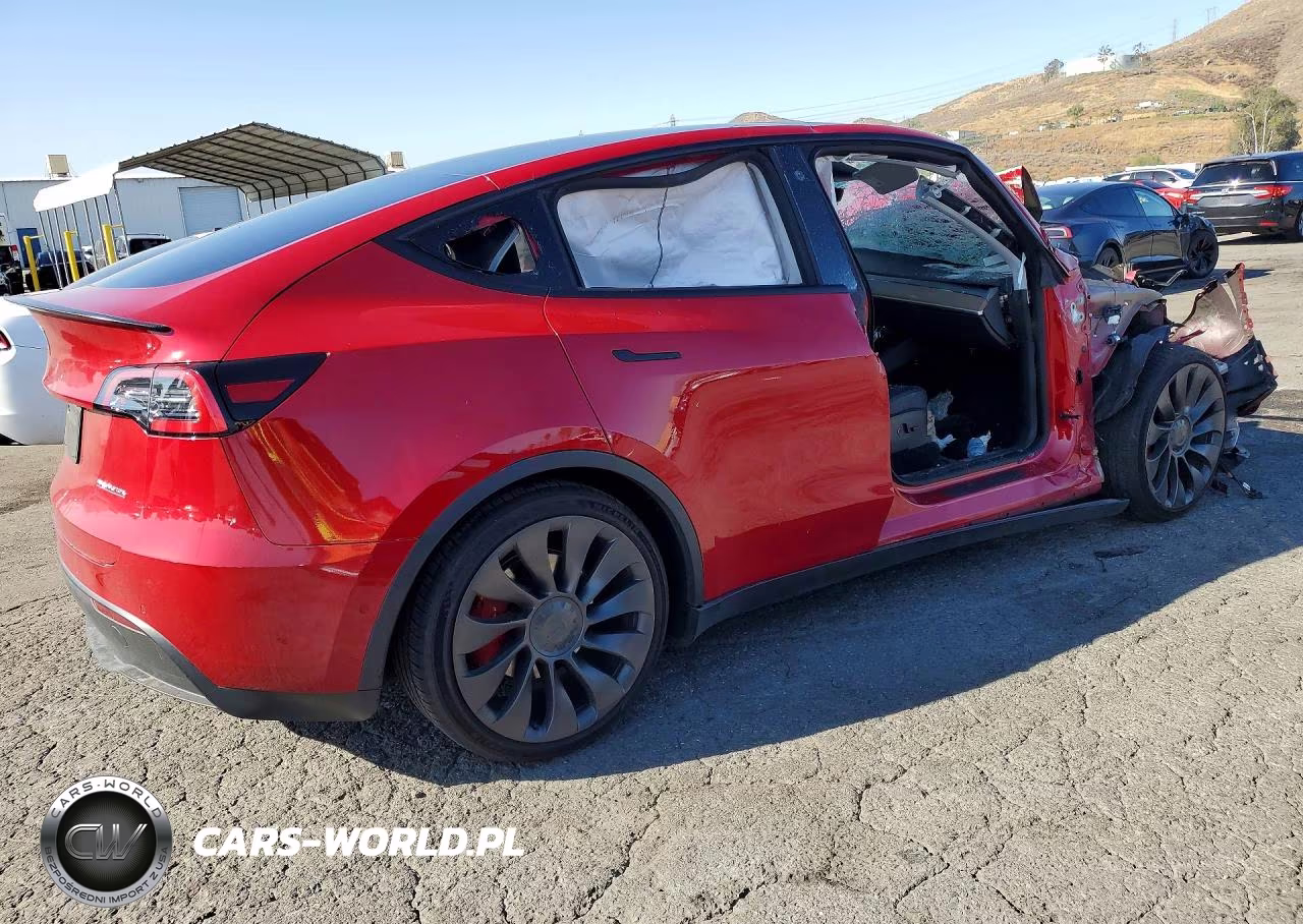 2021 Tesla Model Y VIN:5YJYGDEF3MF124595 - 3