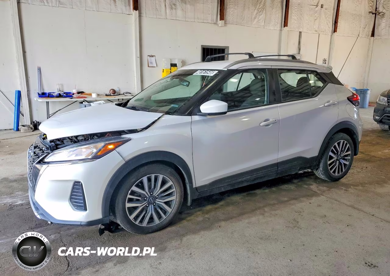 2022 Nissan Kicks Sv
