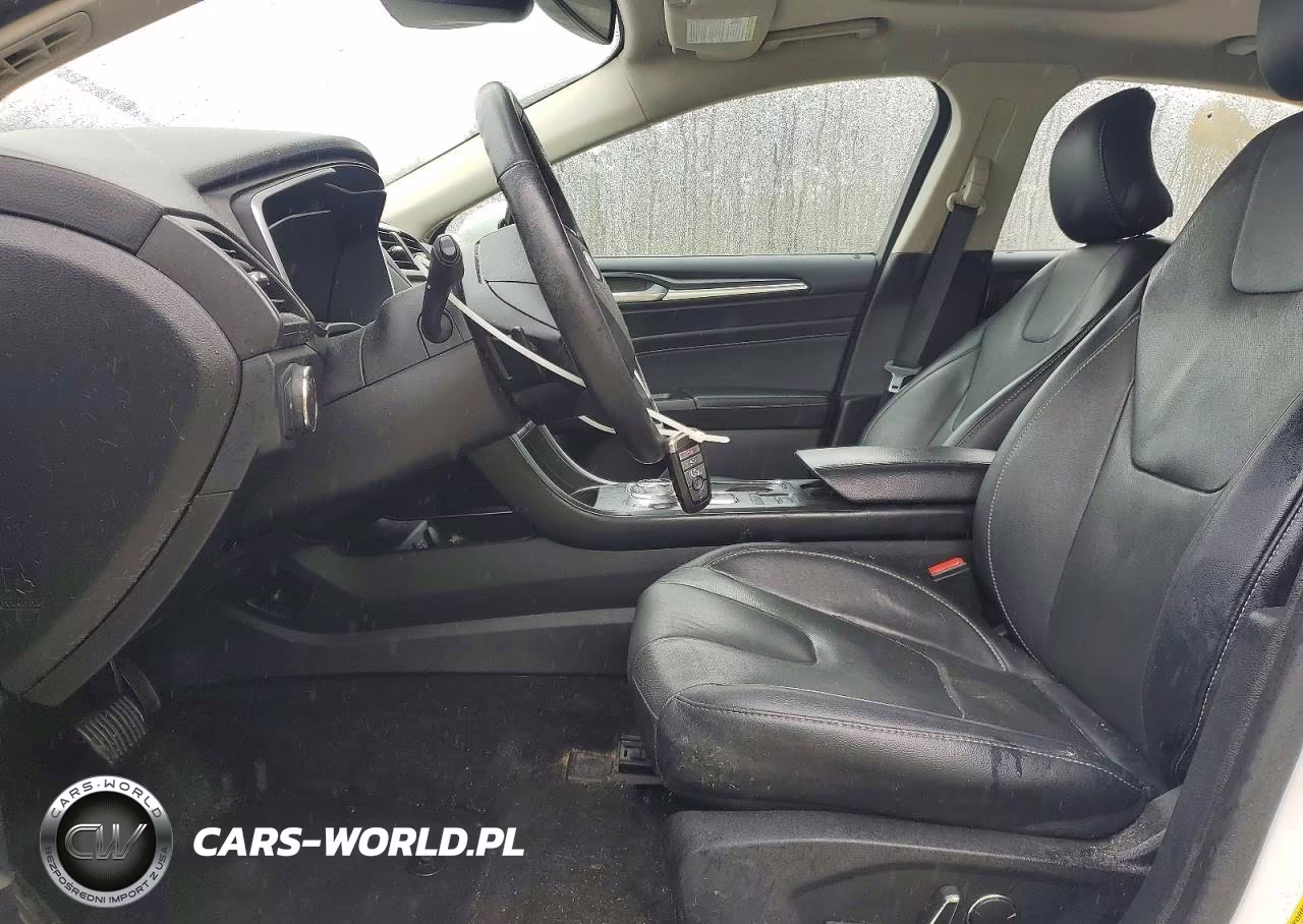 2019 Ford Fusion Titanium VIN:3FA6P0K98KR234266 - 7