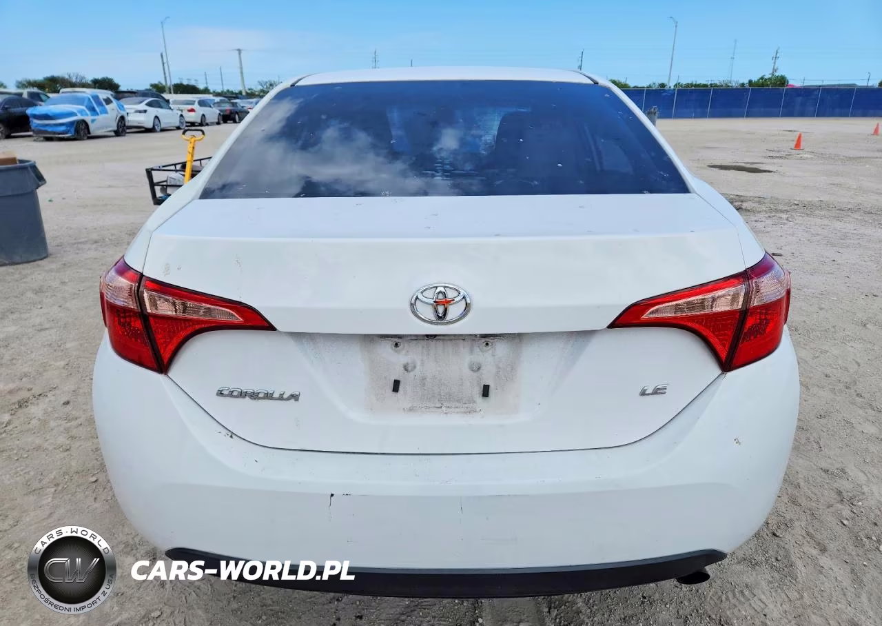 2019 Toyota Corolla Le VIN:2T1BURHE6KC229342 - 6