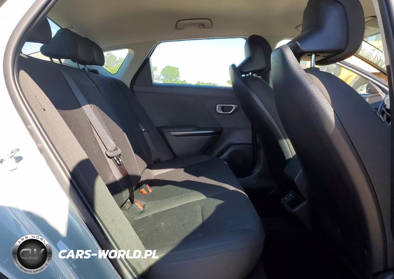 2026 Kia K4 Lxs VIN:3KPFT4DE3TE290499 - 10