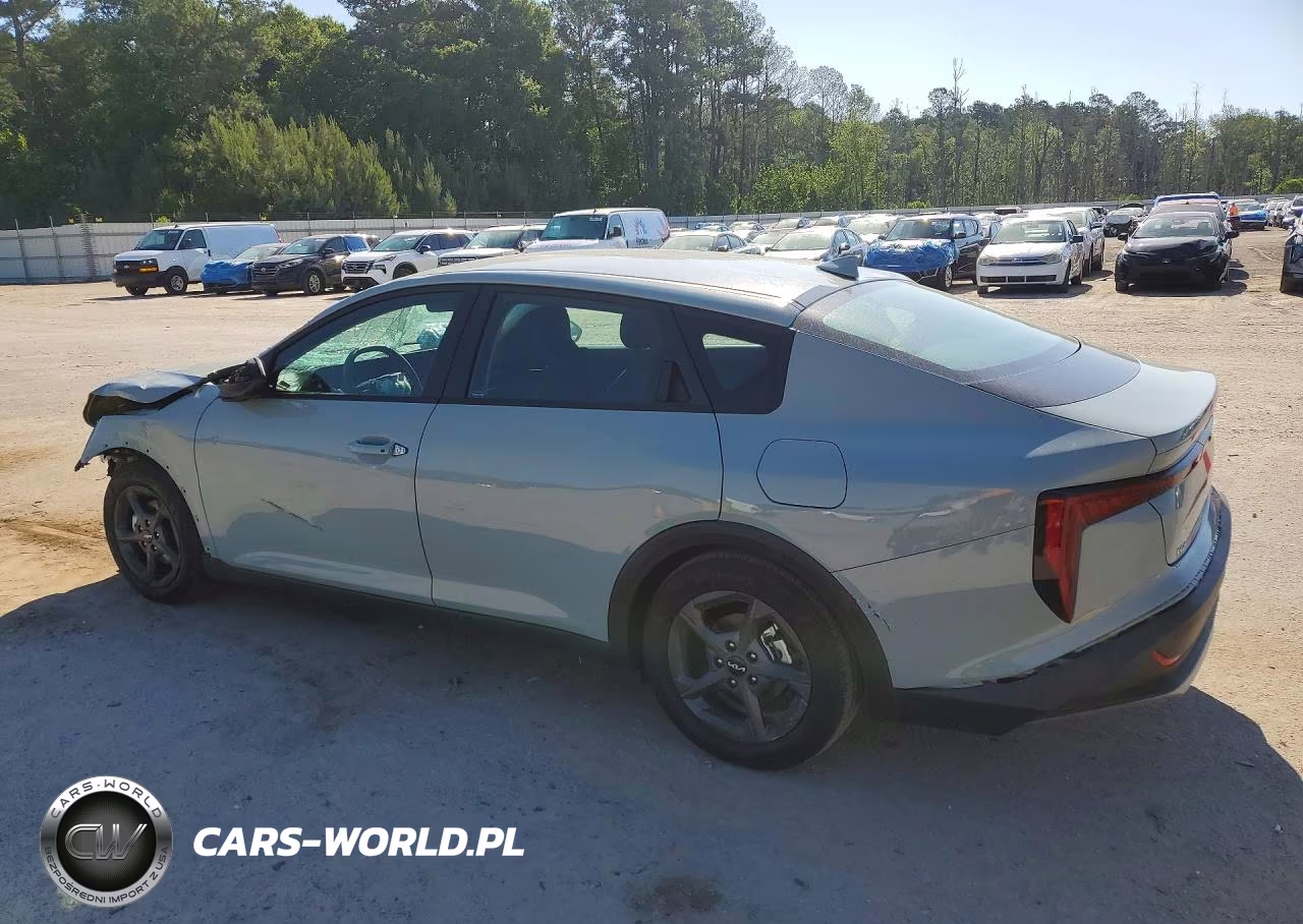 2026 Kia K4 Lxs VIN:3KPFT4DE3TE290499 - 2