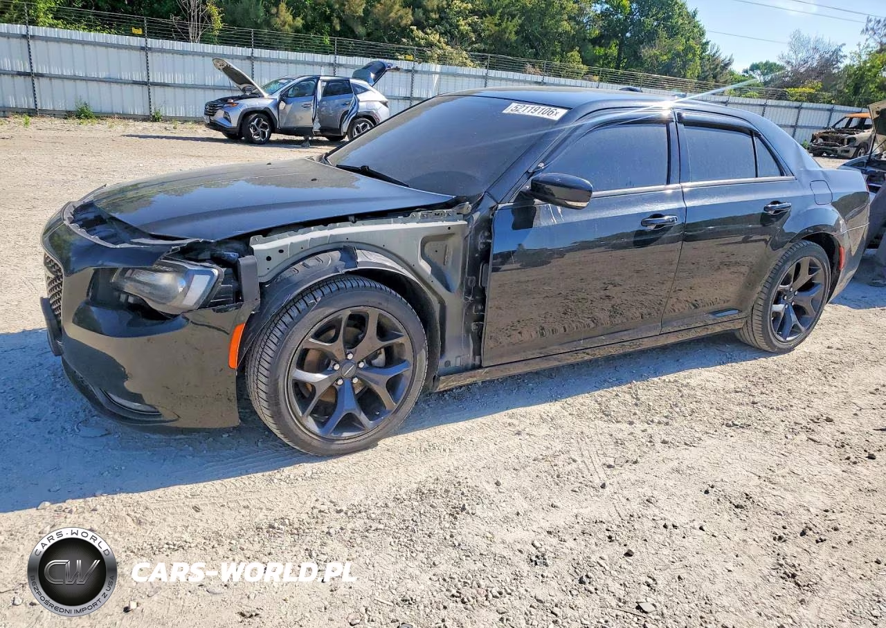 2021 Chrysler 300 S – zdjęcie 1 z 12