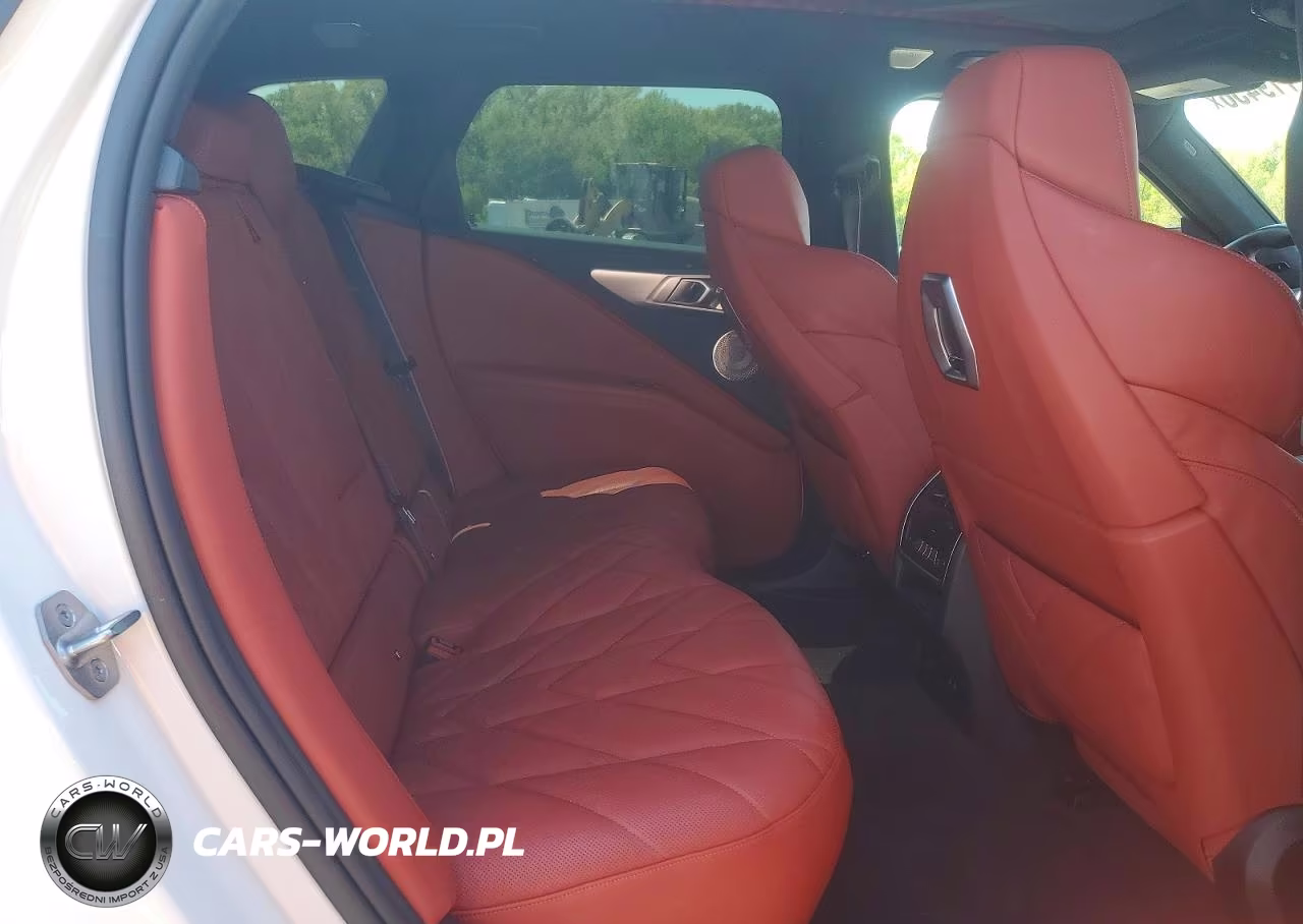 2023 BMW Xm VIN:5YM23CS01P9S52450 - 11