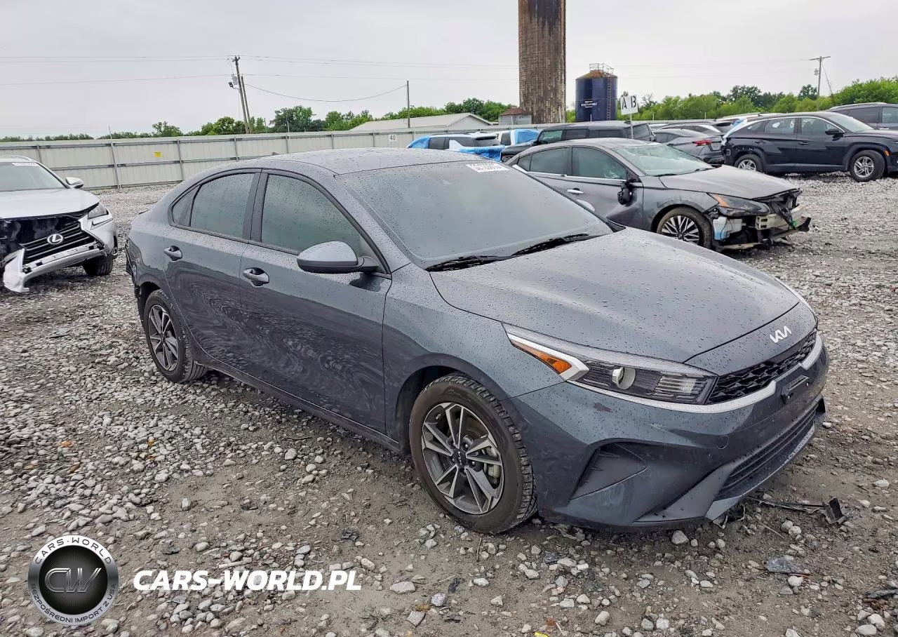 2024 Kia Forte Lxs VIN:3KPF24AD3RE730373 - 4