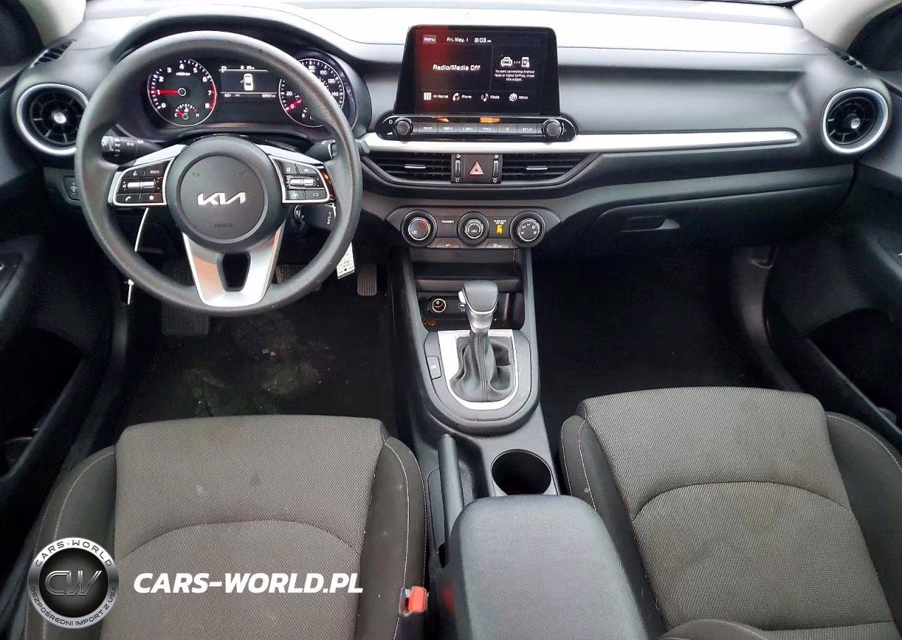 2024 Kia Forte Lxs VIN:3KPF24AD3RE730373 - 8