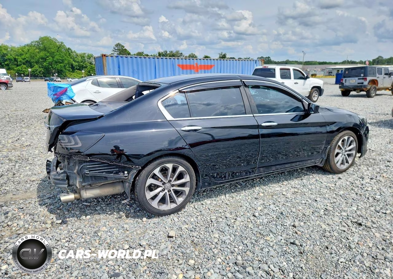 2015 Honda Accord Sport VIN:1HGCR2E54FA019304 - 3