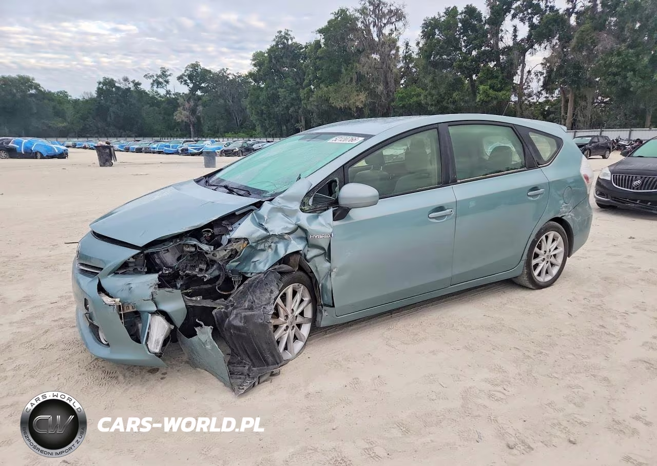 2013 Toyota Prius V Five