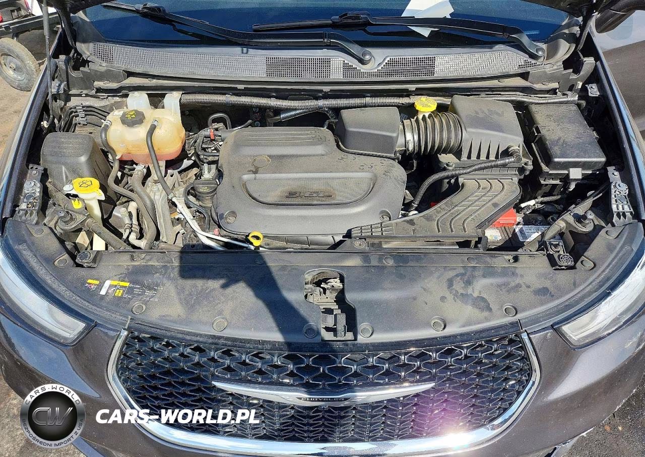 2022 Chrysler Pacifica Touring L VIN:2C4RC1BG9NR194846 - 12