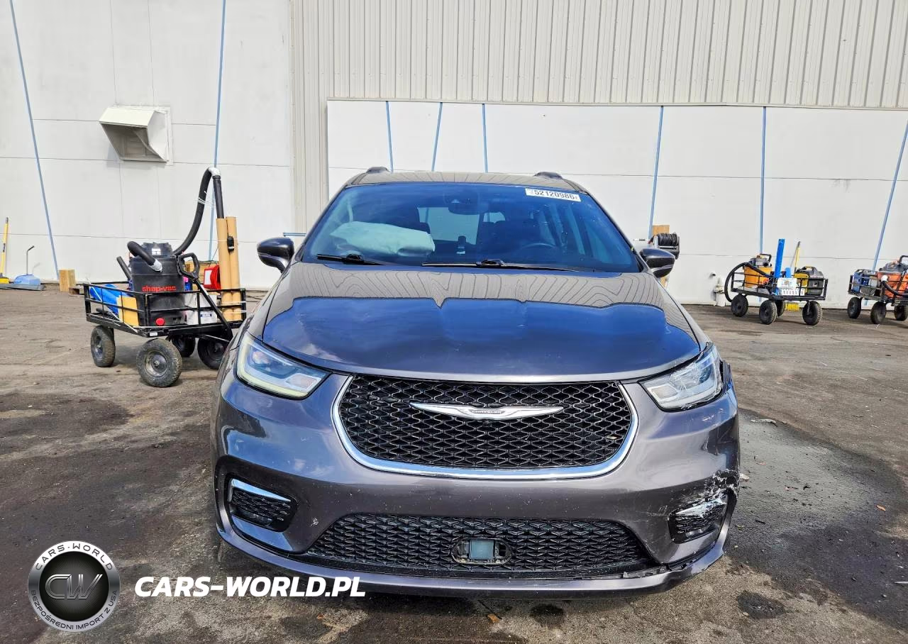2022 Chrysler Pacifica Touring L VIN:2C4RC1BG9NR194846 - 5