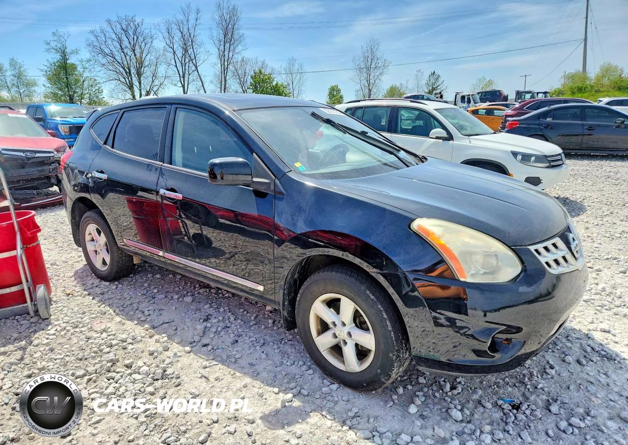 2013 Nissan Rogue S VIN:JN8AS5MTXDW006055 - 4