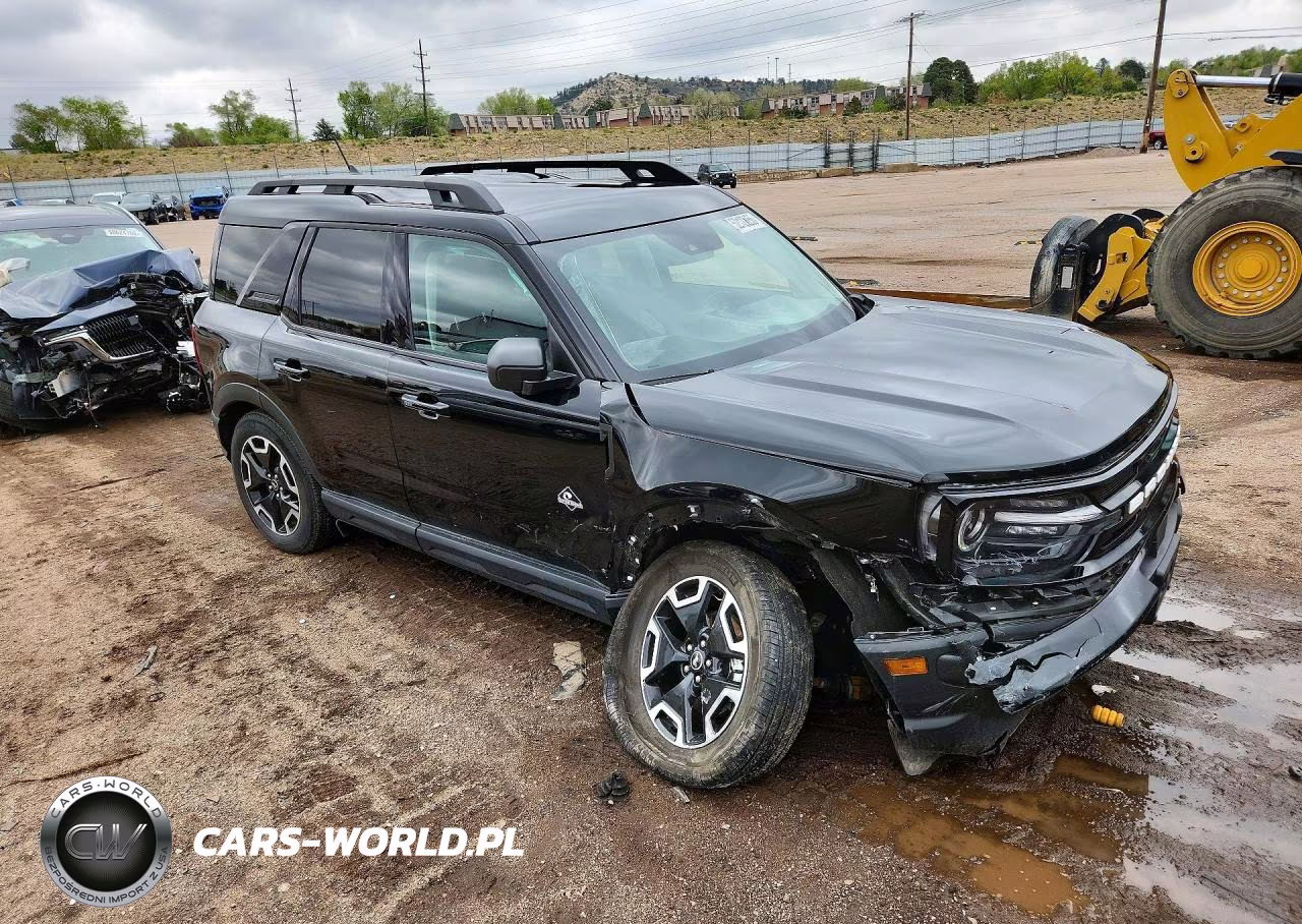 2023 Ford Bronco Sport Outer Banks VIN:3FMCR9C67PRD21935 - 4
