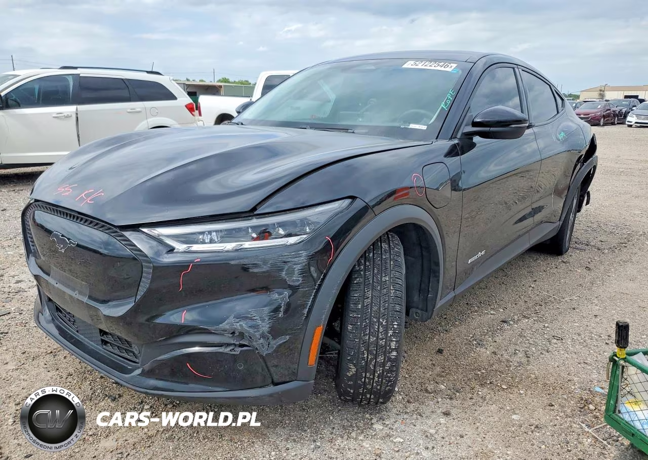 2022 Ford Mustang Mach-E Select