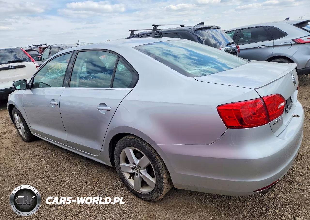 2014 Volkswagen Jetta Tdi VIN:3VWLL7AJ1EM402499 - 2