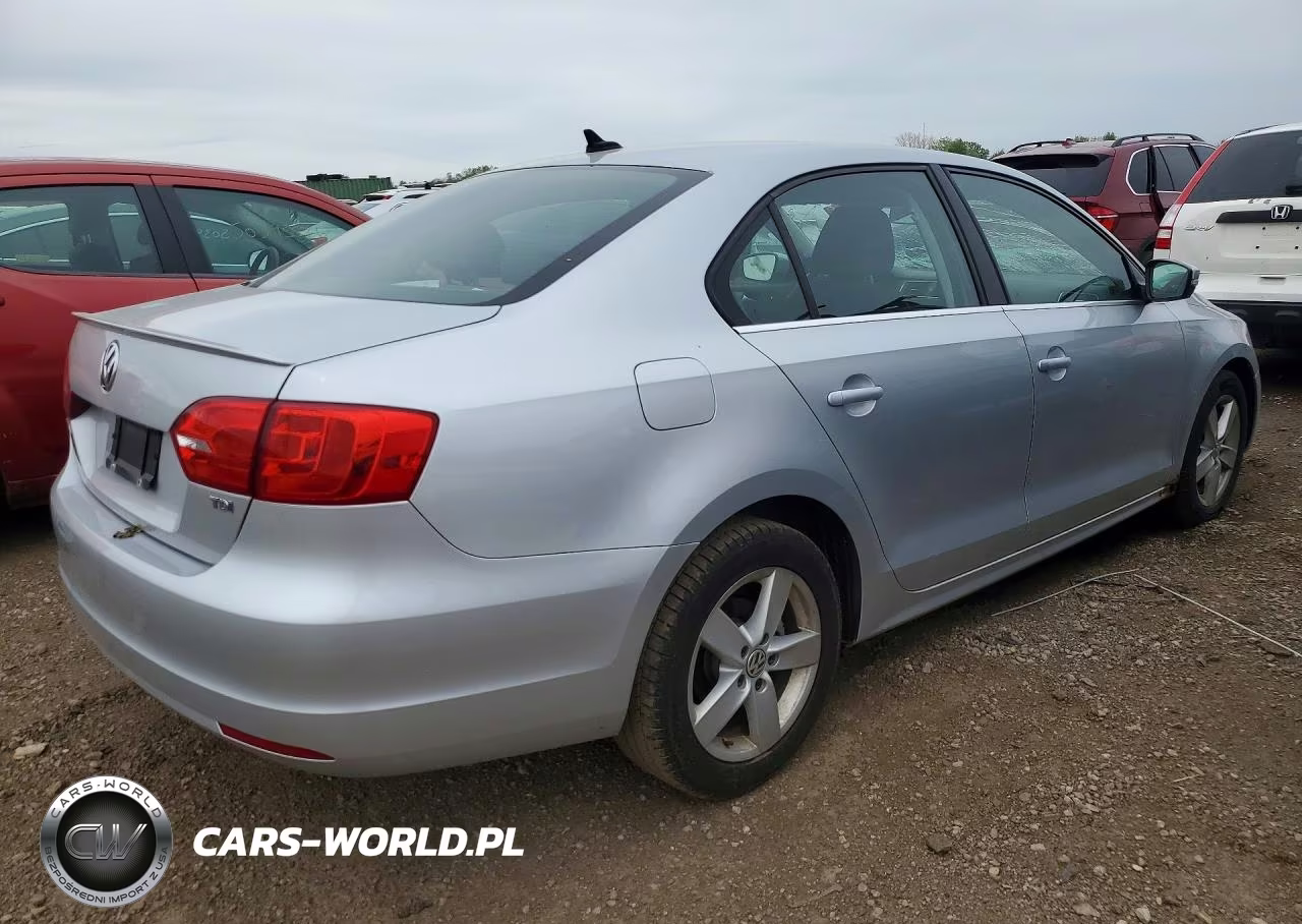 2014 Volkswagen Jetta Tdi VIN:3VWLL7AJ1EM402499 - 3