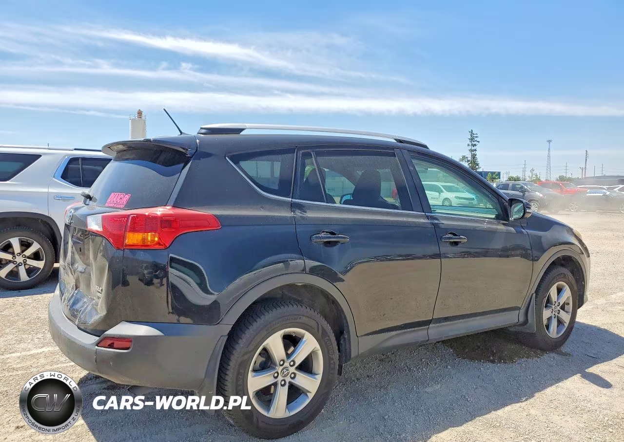 2015 Toyota Rav4 Xle VIN:2T3RFREV0FW248204 - 3